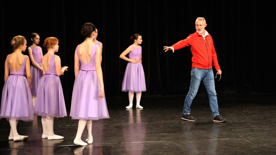 VargaBalett. Fotó: Vizi Viktória VargaBalett Táncműhely, próba, Hagymaház