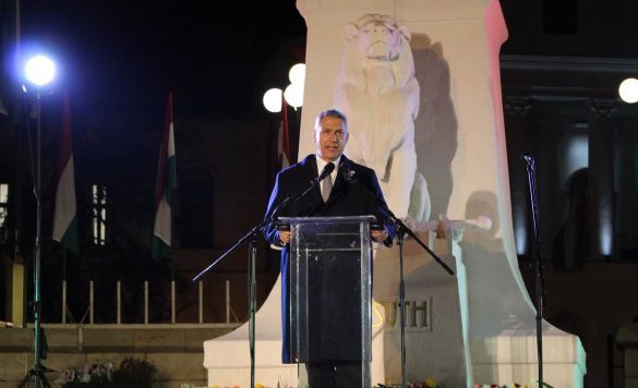 Lázár János, építési és közlekedési miniszter, Makó országgyűlési képviselője