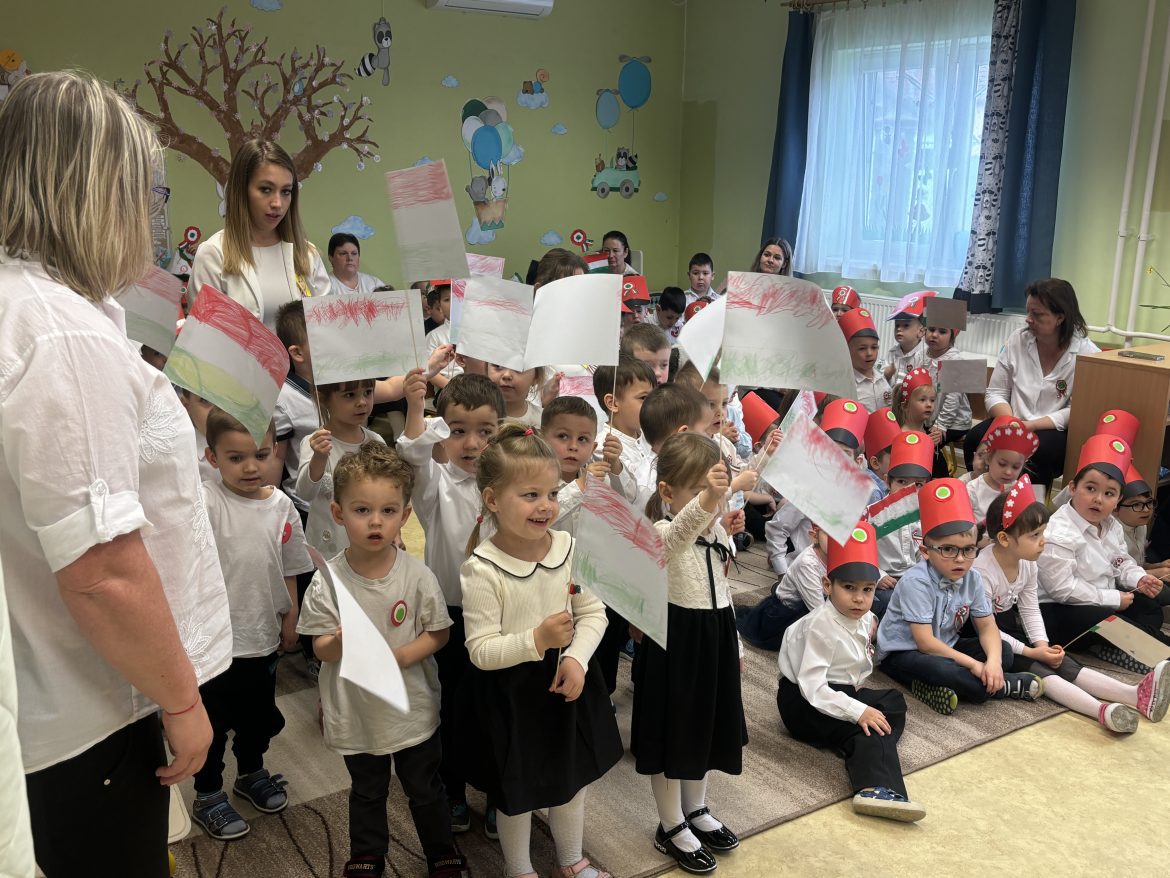 makói óvodások, nemzeti ünnep, március 15., ünnepre hangolódtak