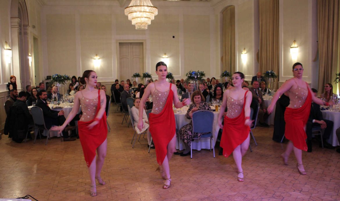 turisztikai bál, Makó, Korona