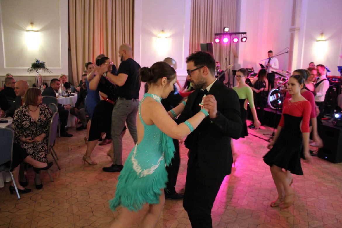 turisztikai bál, Makó, Korona