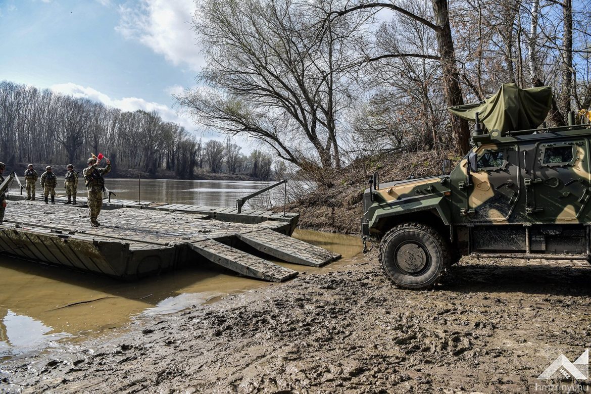 Tiszai_átkelés_honvedelem10