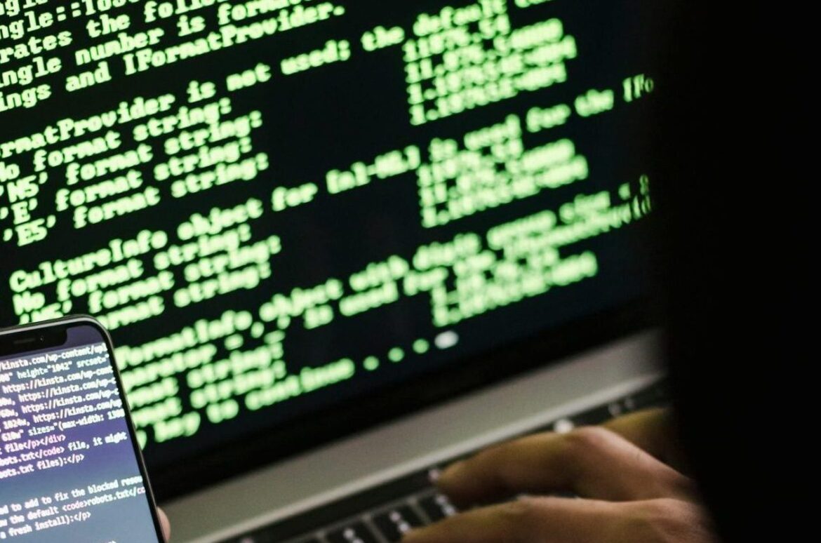 csaló sms, online csalás, gyakoribb lett az online csalás Csongrád-Csanád vármegyében