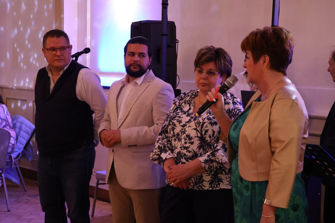 Nagy Sándor, Kiss Ádám, Medgyessy Istvánné, Vargáné Szalados Klára. Fotó: Halmágyi Gábor