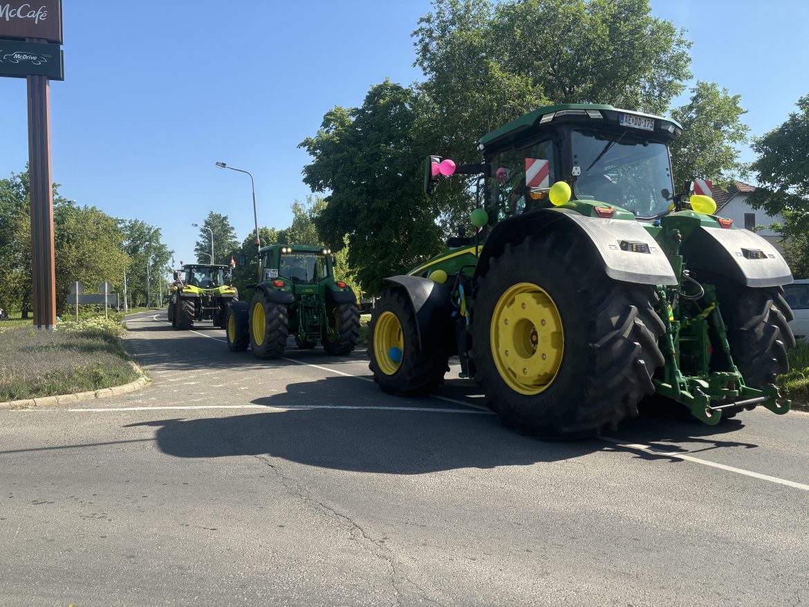 traktoros ballagás, Galamb
