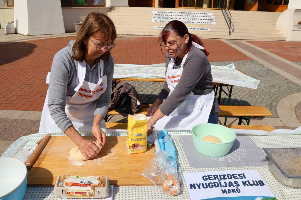 csücsür, 10. század, fesztivál