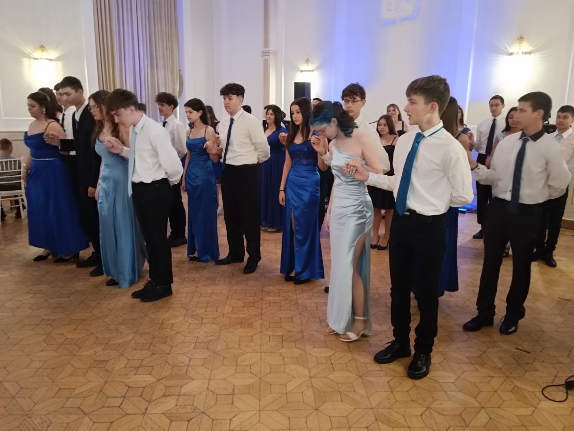 Bartók bál, Makó, Makói Általános Iskola és Alapfokú Művészeti Iskola, fotó: Jeszenszky Zoltán