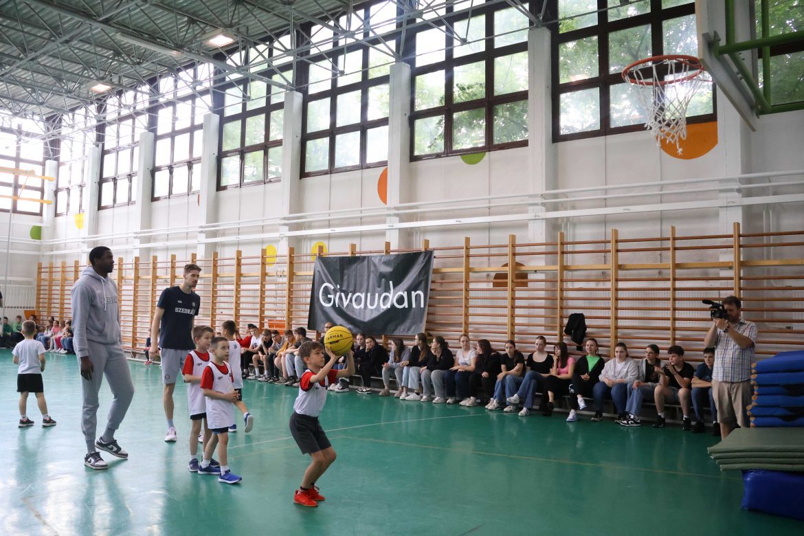 Szedeák, Kálvin Téri Református Általános Iskola