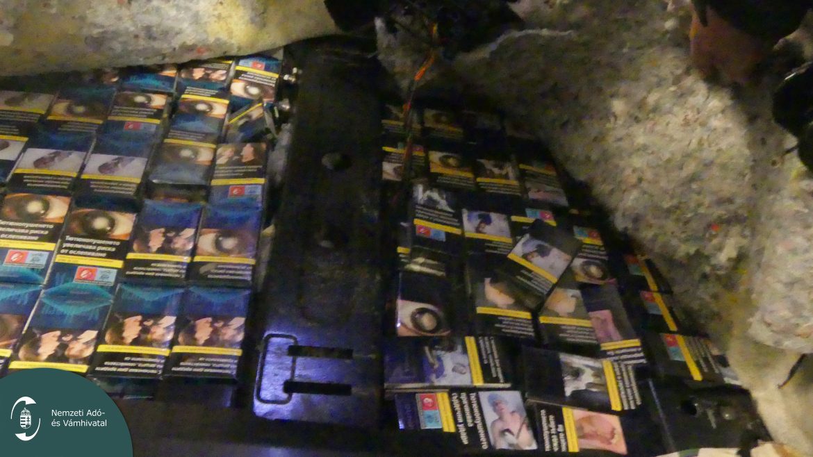 cigaretta, Röszke, pénzügyőrök, bolgár zárjegyes cigaretta, csempész