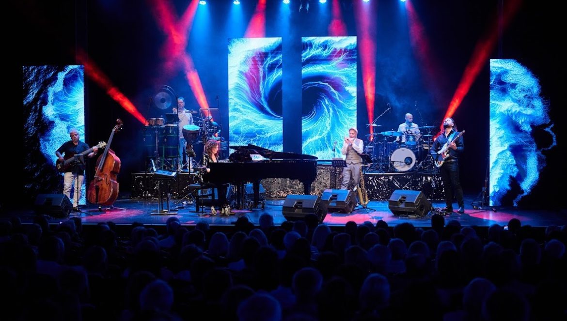 Szentpéteri Csilla és zenekara.