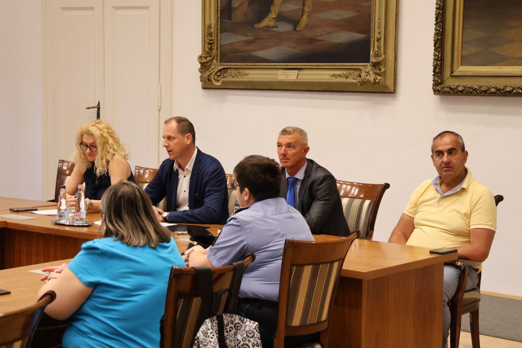 egyeztető fórum, Makó, alakuló ülés