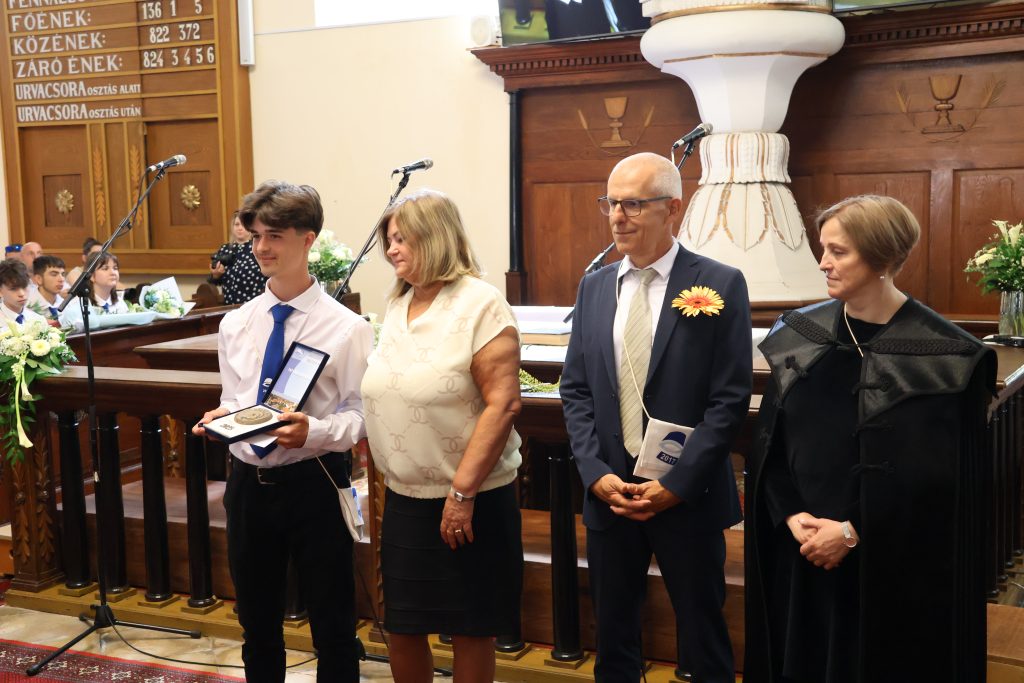 elballagtak a nyolcadikosok, Makó, Kálvin iskola