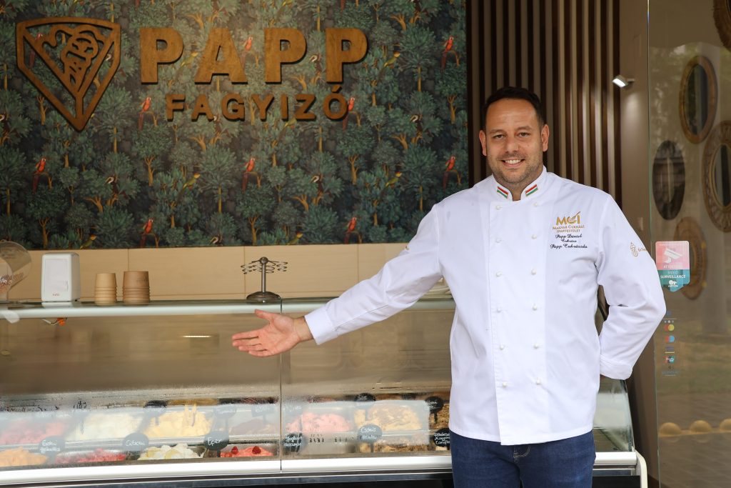fagylalt, fagylaltkörkép, Makó, Papp fagyizó, fotó: Miklós András, Papp Dániel cukrász