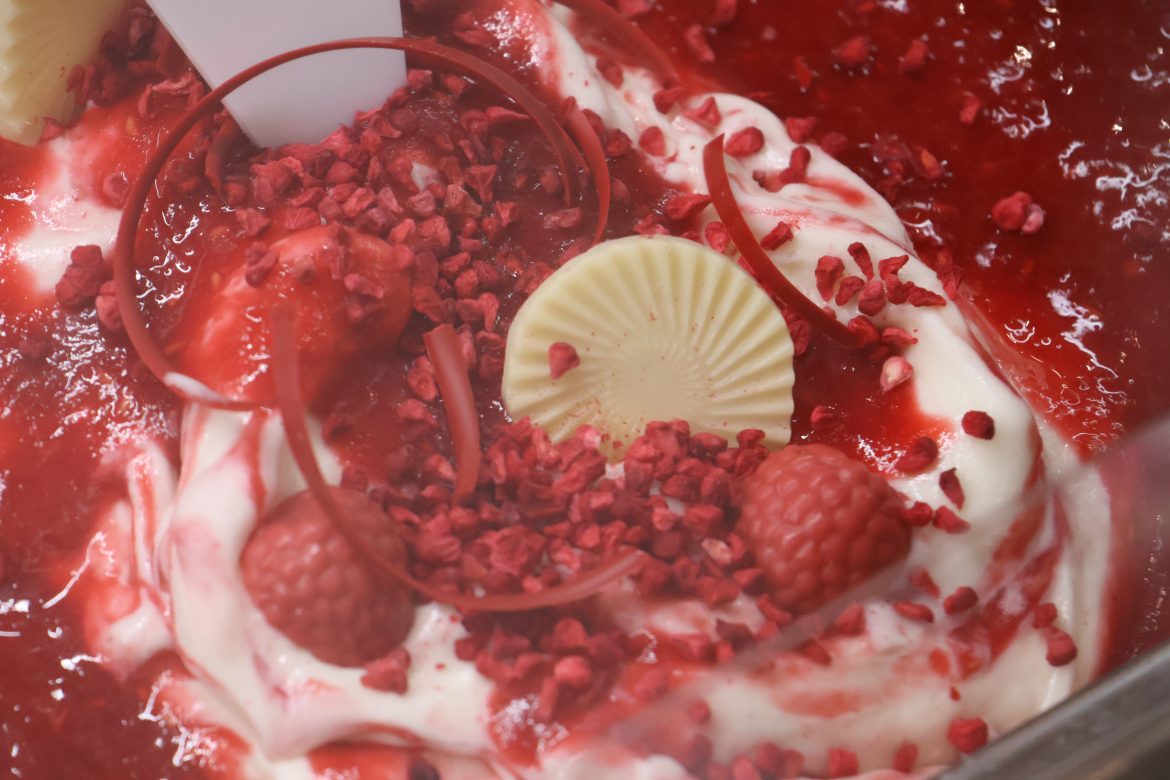 fagylalt, fagylaltkörkép, Gyöngy cukrászda, Makó, fotó: Miklós András