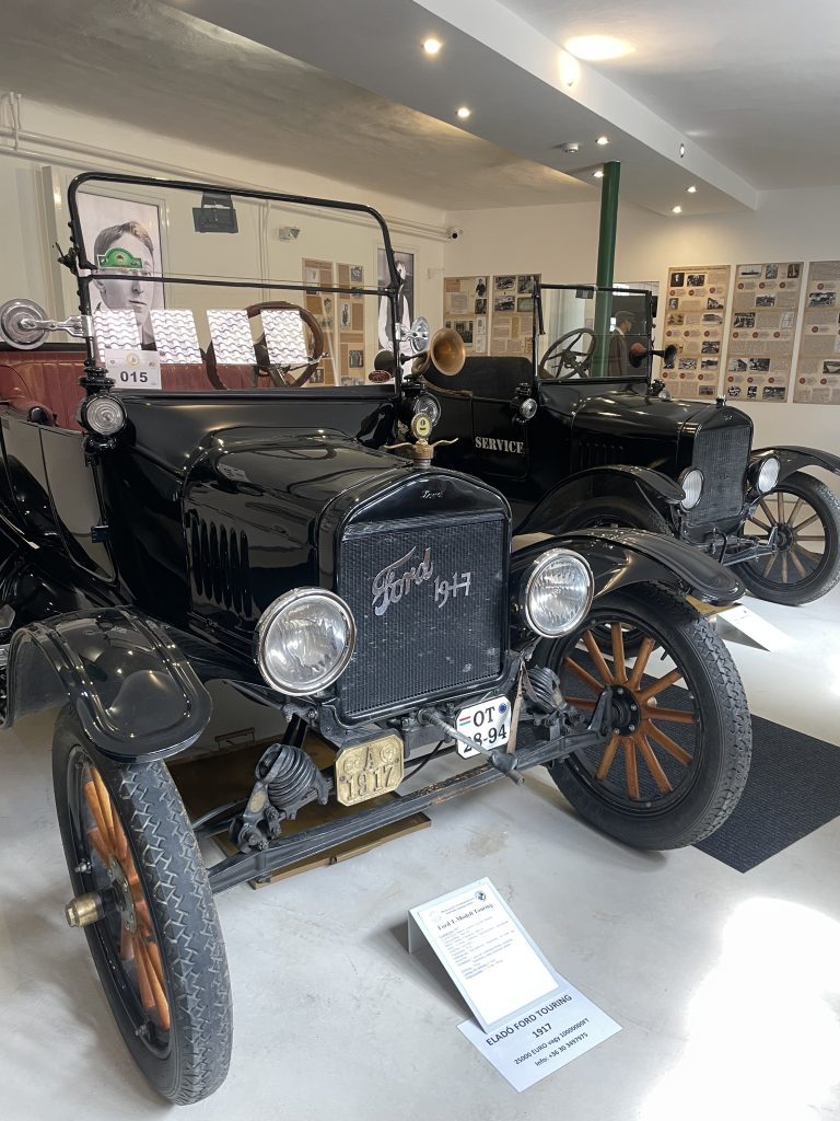 Galamb József Veterán Jármű Kiállítóközpont, Makó, retró, kiállítás fotó: Borka Péter