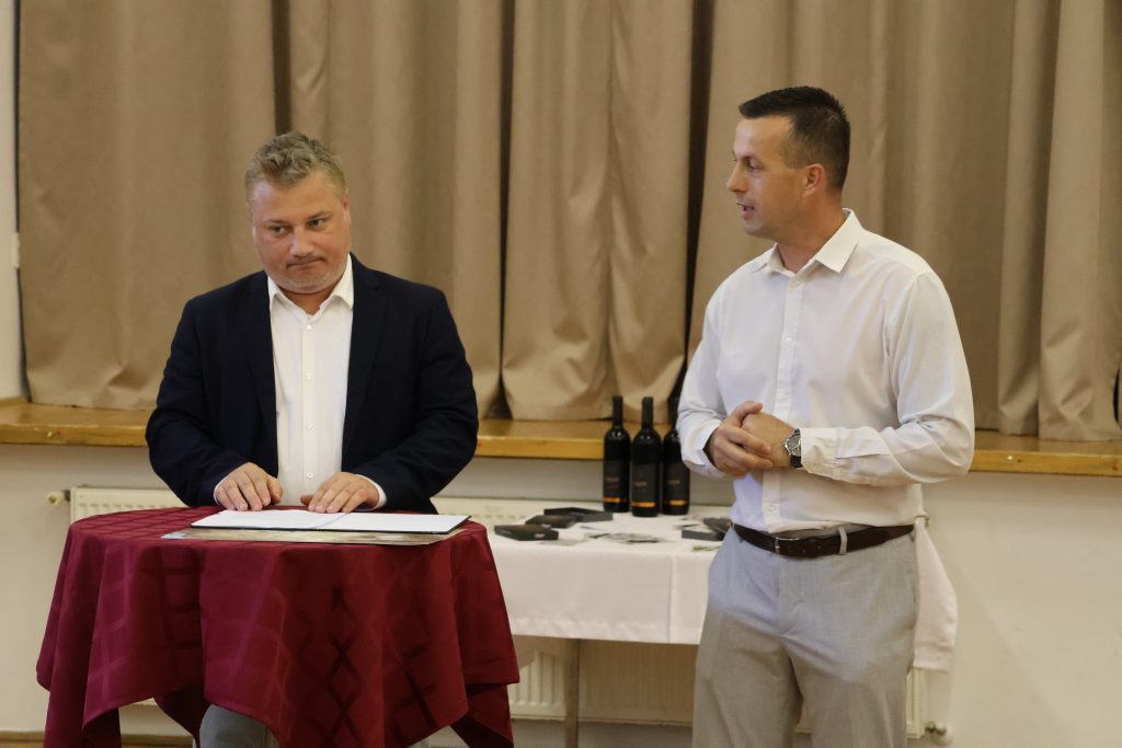 Trianon Mátrix, Maroslele, vármegyei közgyűlés