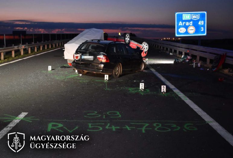a forgalommal szemben hajtott fel az M43-as autópályára, fotó: ügyészség, baleset, karambol, sztráda