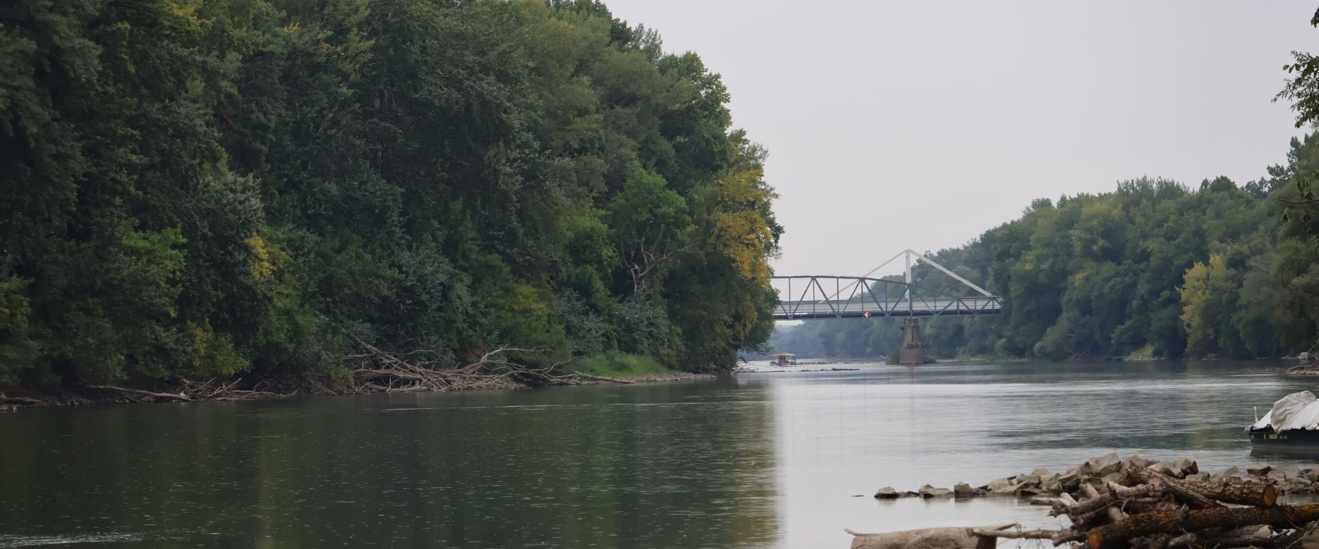Maros folyó Makónál, 2025. augusztus 21-én, amikor újból megdőlt a legkisebb vízszint rekordja, fotó: Jeszenszky Zoltán