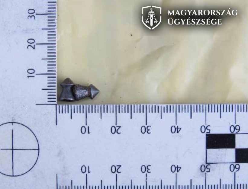 lövedék, a helyszíni szemlén készült fotó, forrás: ügyészség