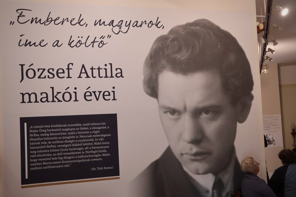 makói mozgáskorlátozottak csoportja, tárlatvezetés, József Attila Múzeum, fotó: Jeszenszky Zoltán