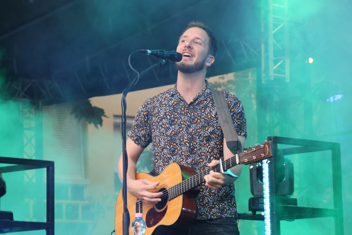 Zaporozecs_Makó_fotó_Jeszenszky_Zoltán01 Zaporozsec zenekar, Makó, Hagymafesztivál, 2025. szeptember 14., Széchenyi tér, fotó: Jeszenszky Zoltán