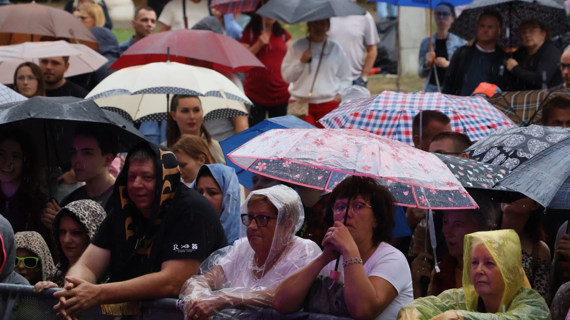 Zaporozecs_Makó_fotó_Jeszenszky_Zoltán08 Zaporozsec zenekar, Makó, Hagymafesztivál, 2025. szeptember 14., Széchenyi tér, fotó: Jeszenszky Zoltán