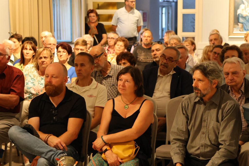 Forgó Géza, 60, könyvbemutató