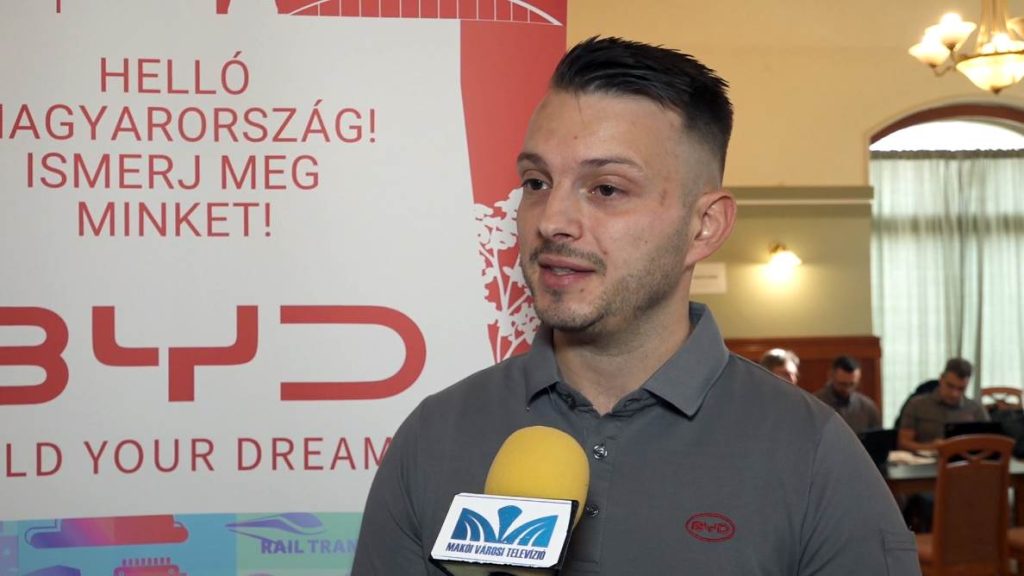 BYD toborzás Makó, fotó: Makói VTV