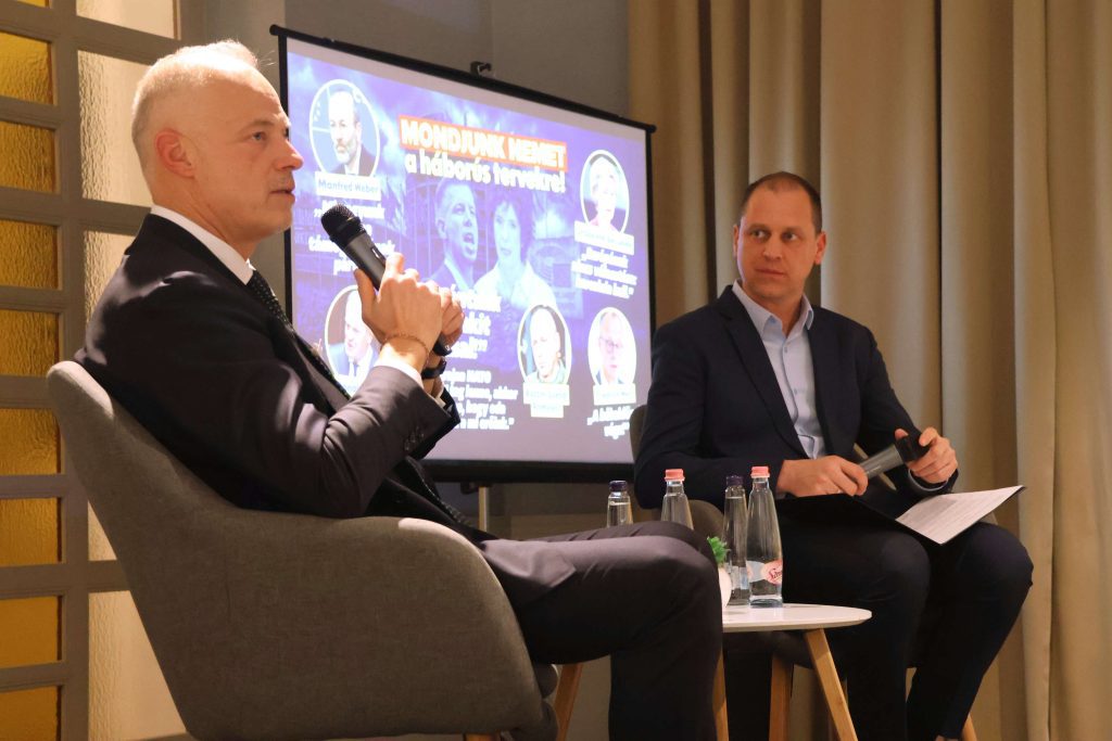 Szalay-Bobrovniczky Kristóf, honvédelmi miniszter, Makó