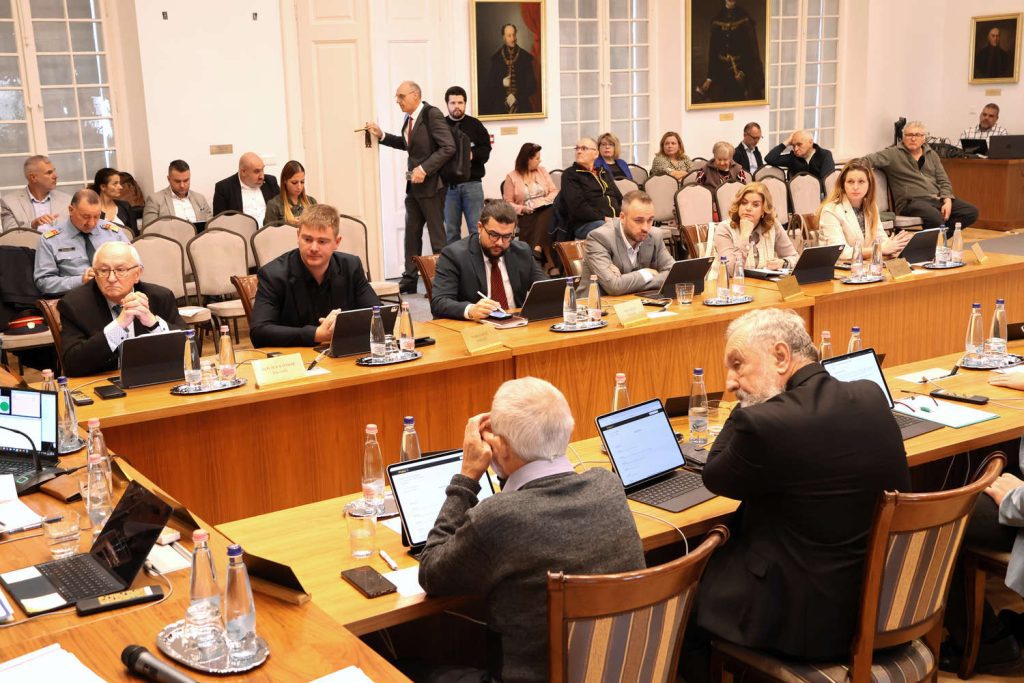 Makói képviselő-testület ülése, 2025. november 19., fotó: Halmágyi Gábor