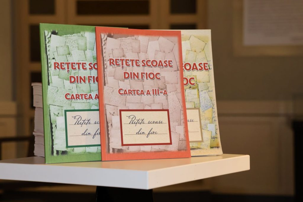 Elkészült a „Retete scoase din fioc cartea a iii-a” című könyv harmadik füzete. Fotó: Jeszenszky Zoltán