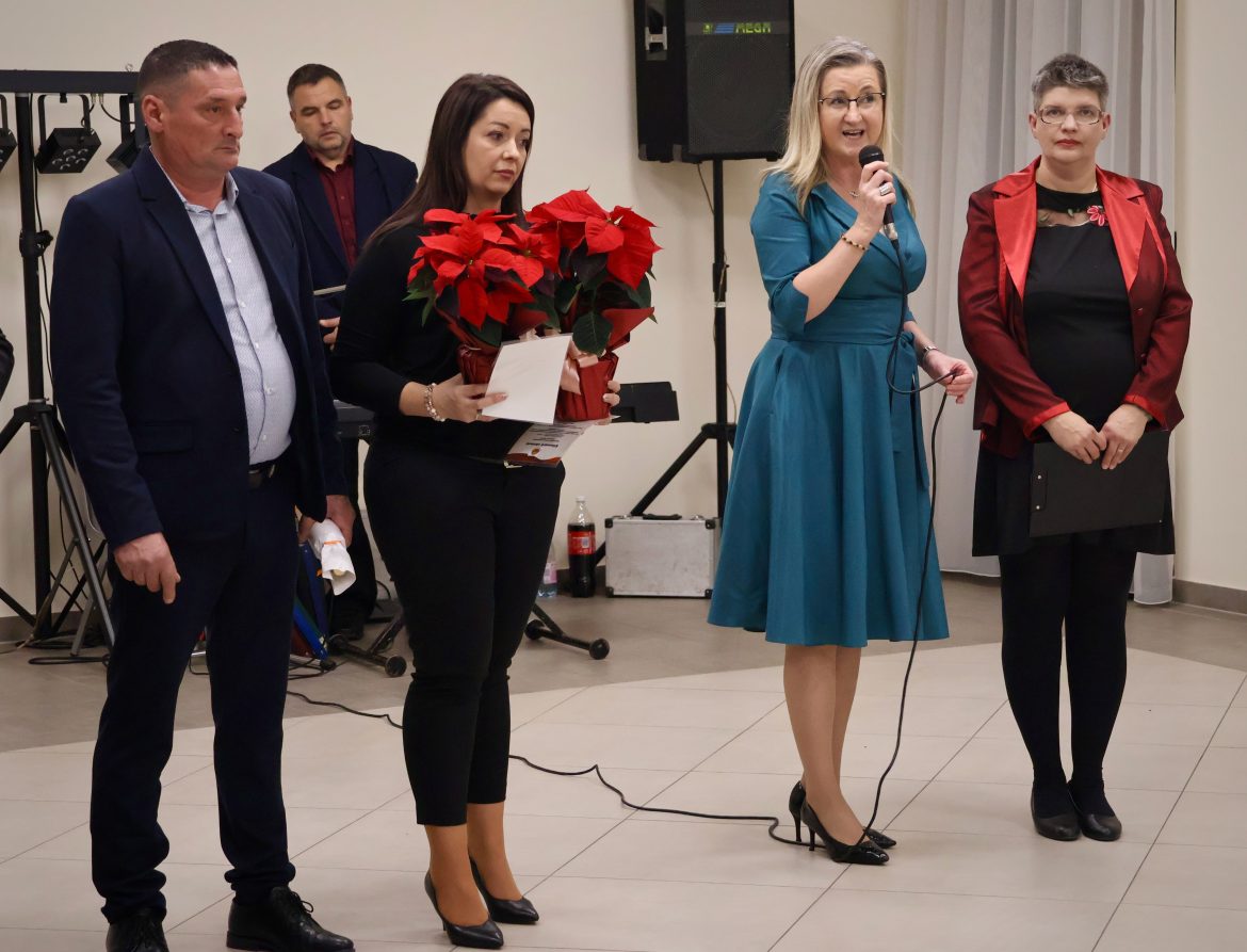 Bállal ünnepelte születésnapját a Makói Nagycsaládosok Egyesülete a Korona Szállóban 2025. november 22-én. Fotó: Jeszenszky Zoltán