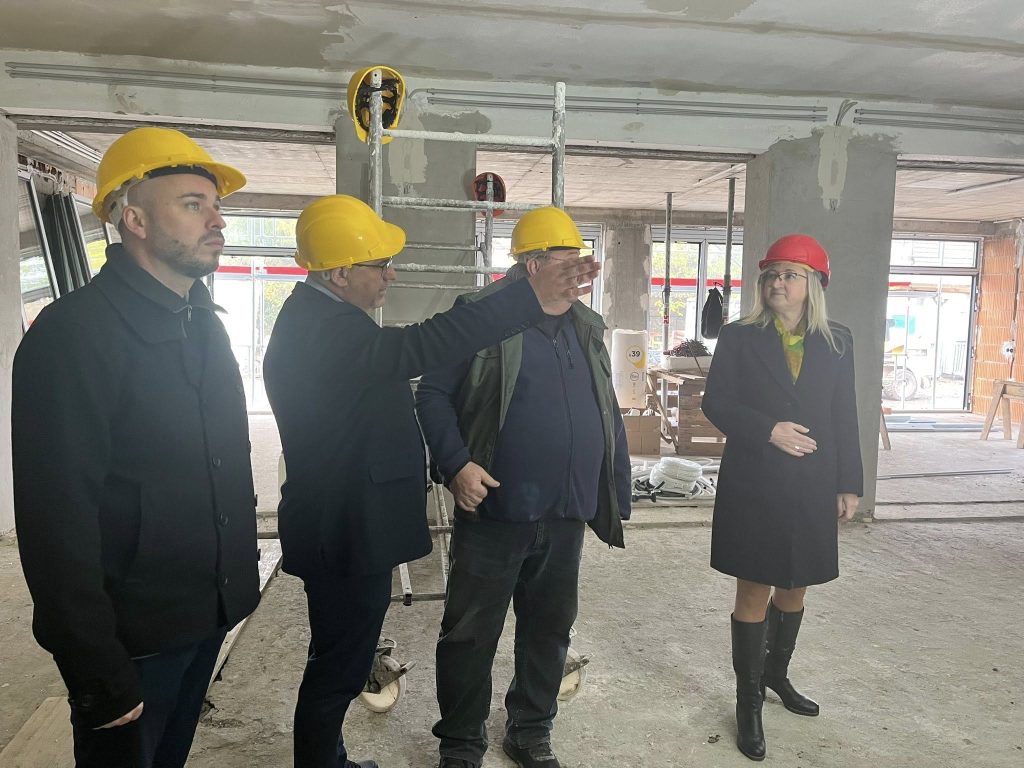 Az ország egyik legmodernebb szakképzési komplexumát alakítja ki Makón a Hódmezővásárhelyi Szakképzési Centrum a HSZC Makói Návay Lajos Technikum és Kollégium Bajza utcai telephelyén. Fotó: Nagy Dóra