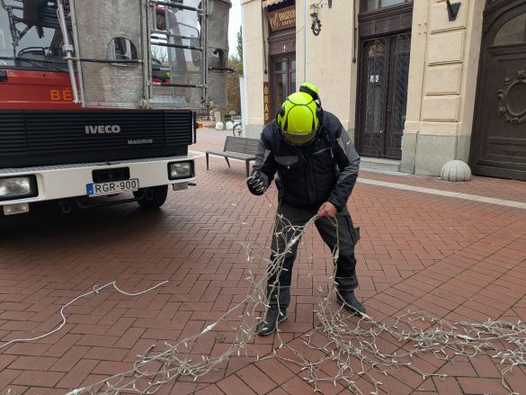 karácsonyi fényfüzérek, Makó, advent, fotó: Miklós András