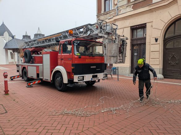 karácsonyi fényfüzérek, Makó, advent, fotó: Miklós András