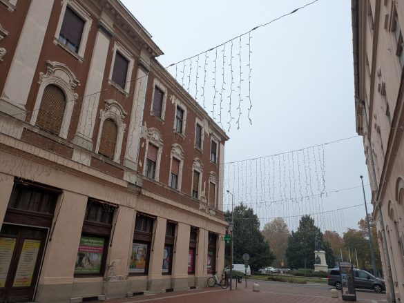 karácsonyi fényfüzérek, Makó, advent, fotó: Miklós András