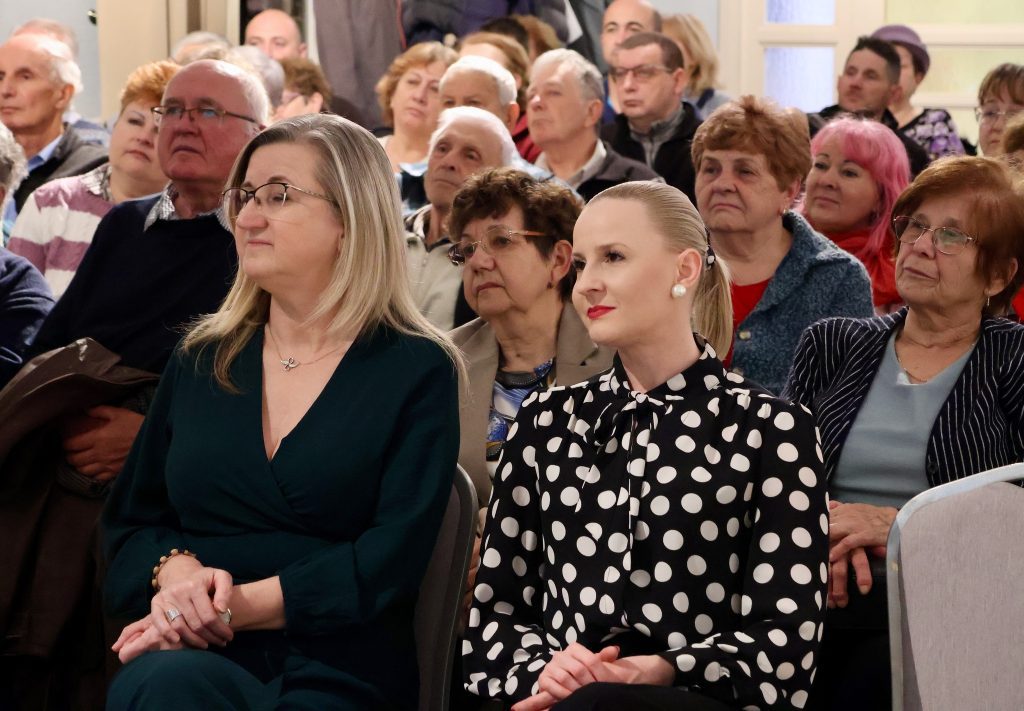 Sipos József növényorvos előadása Makón, a Korona Kulturális Szalonban. Fotó: Jeszenszky Zoltán