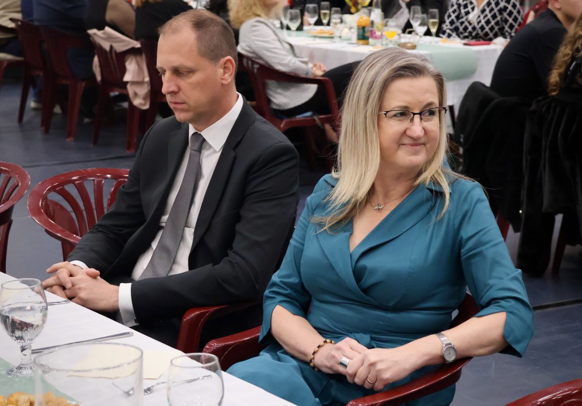 Szignum_Erzsébet-bál_fotó_Jeszenszky_zoltán07