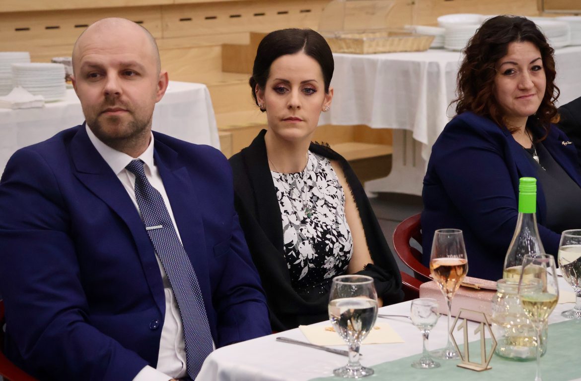 Szignum_Erzsébet-bál_fotó_Jeszenszky_zoltán13