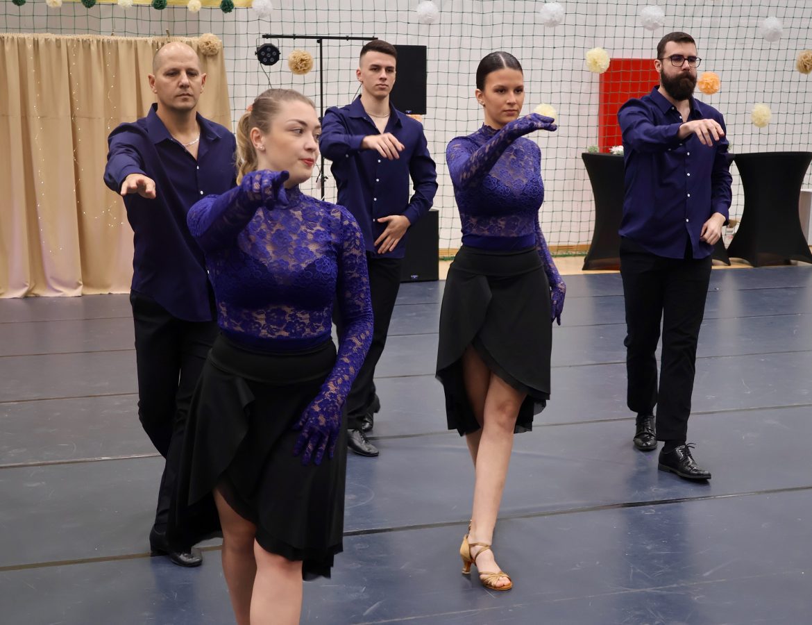 Szignum_Erzsébet-bál_fotó_Jeszenszky_zoltán24