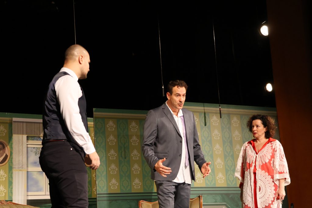 Közjegyzők Színjátszó Köre, Makó, Oscar