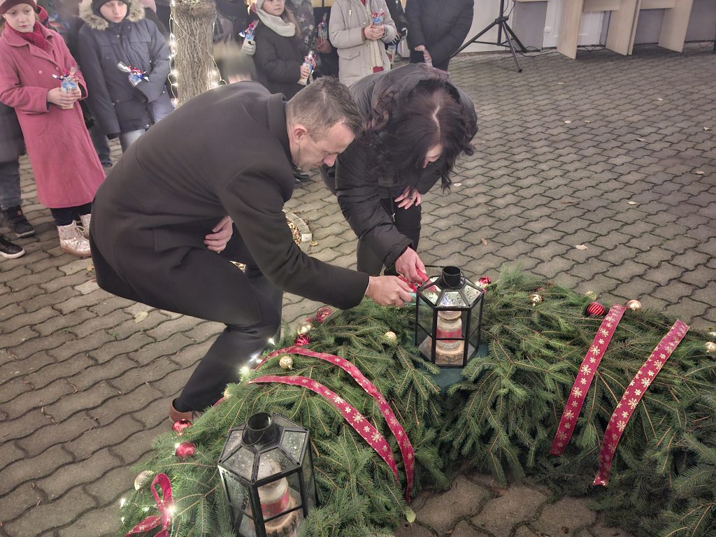 Maroslele, Advent, gyertyagyújtás