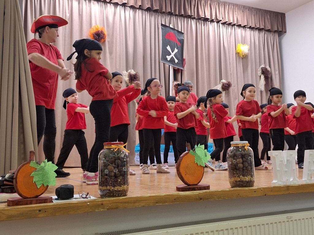 óvodabál, Maroslele, jótékonyság