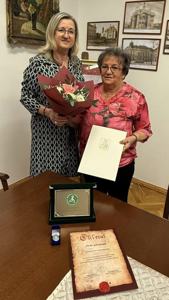 Farkas Éva Erzsébet és Fülöp Kálmánné, fotó forrása: Farkas Éva Erzsébet Facebook-oldala