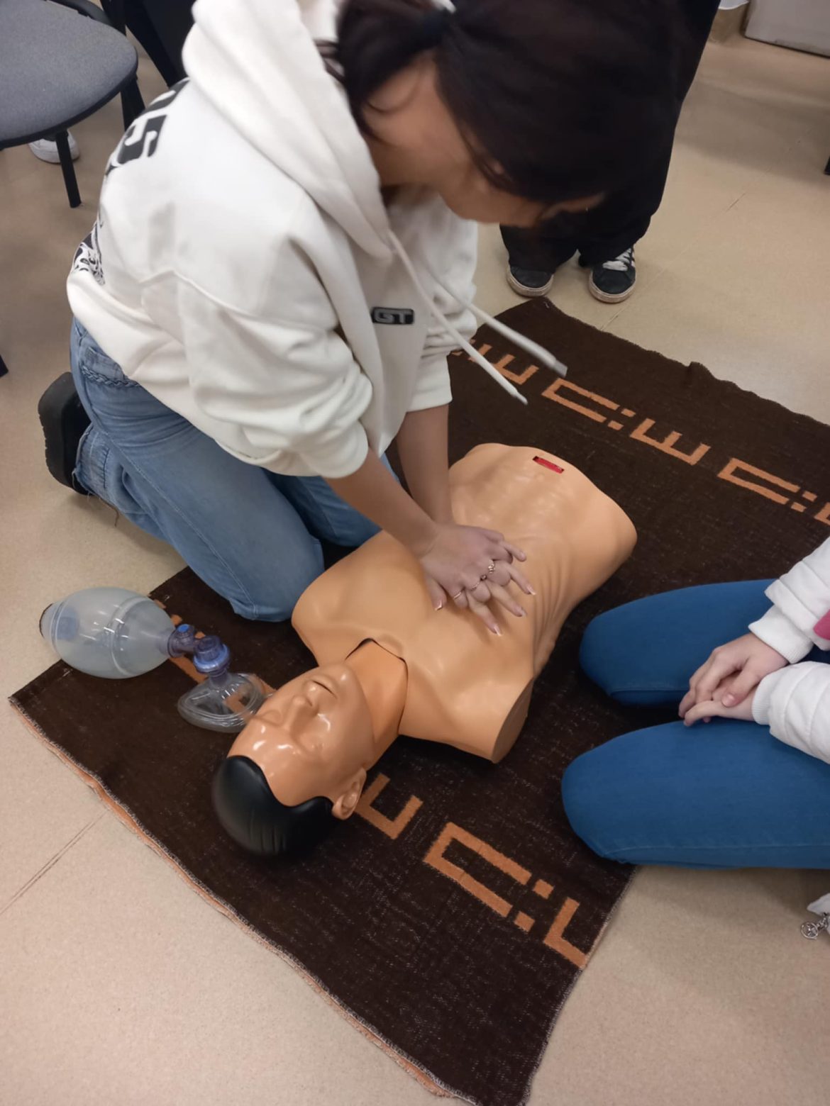 szakmai_workshop_Eötvös02 Eötvös-technikum diákjai a hódmezővásárhelyi Erzsébet kórházban. Fotó: HSZC Eötvös József Technikum