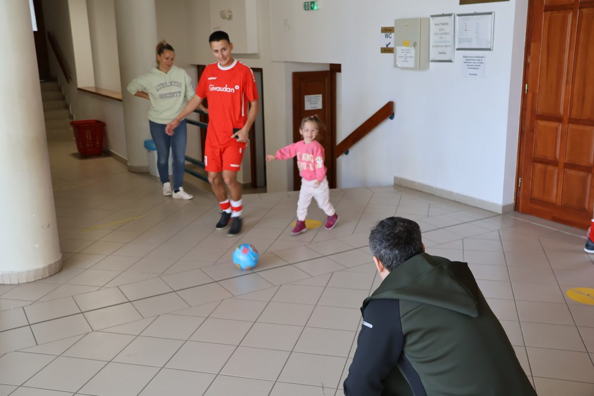 617919105_1677146316745358_6219669247983520392_n