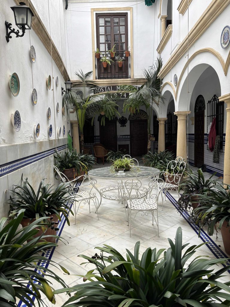 Újabb fontos mérföldkőhöz érkezett a HSZC Eötvös József Technikum Erasmus+ programja: kollégáik Spanyolországba, Córdobába utaztak, hogy előkészítsék a diákjaik számára induló szakmai mobilitást. Fotó: HSZC Eötvös József Technikum 