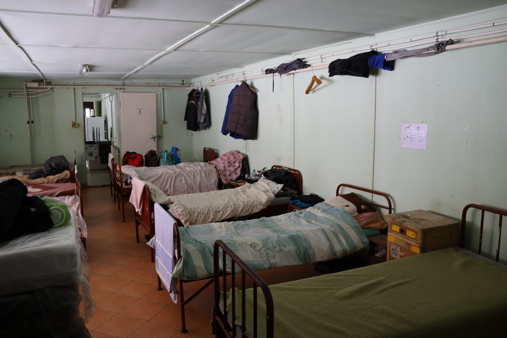 ENI, hajléktalan szálló, vörös kód