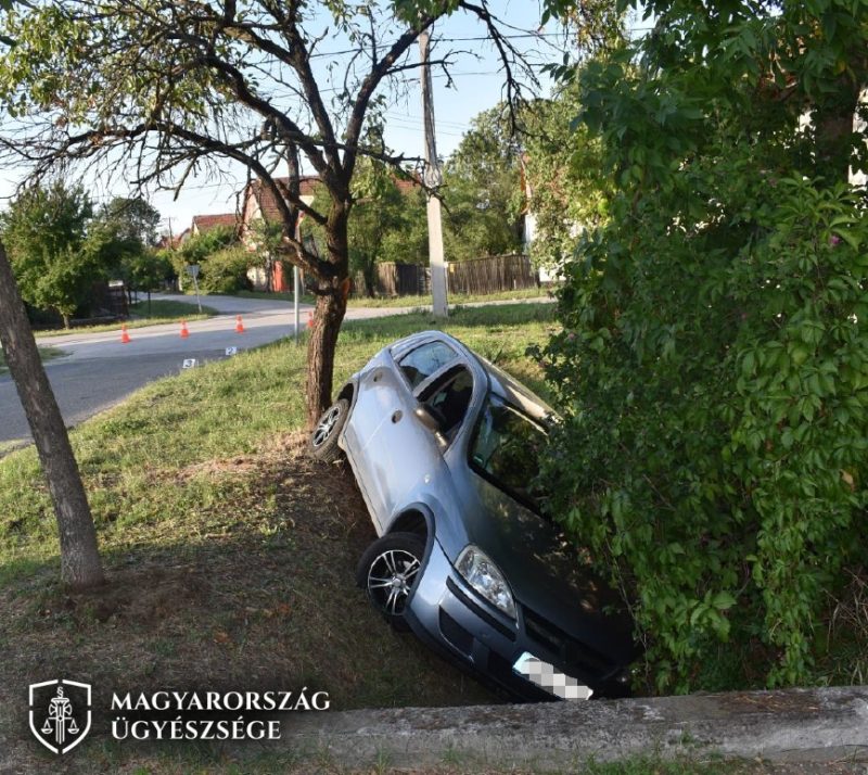 A járási ügyészség a vádlottat jármű önkényes elvételének bűntettével, valamint ittas állapotban elkövetett járművezetés vétségével vádol egy hódmezővásárhelyi férfit. Fotó: ügyészség