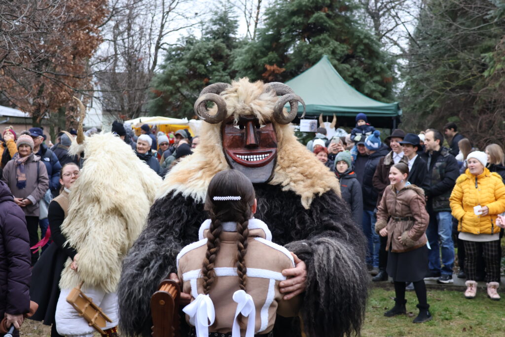 Makó, busók, télűzés